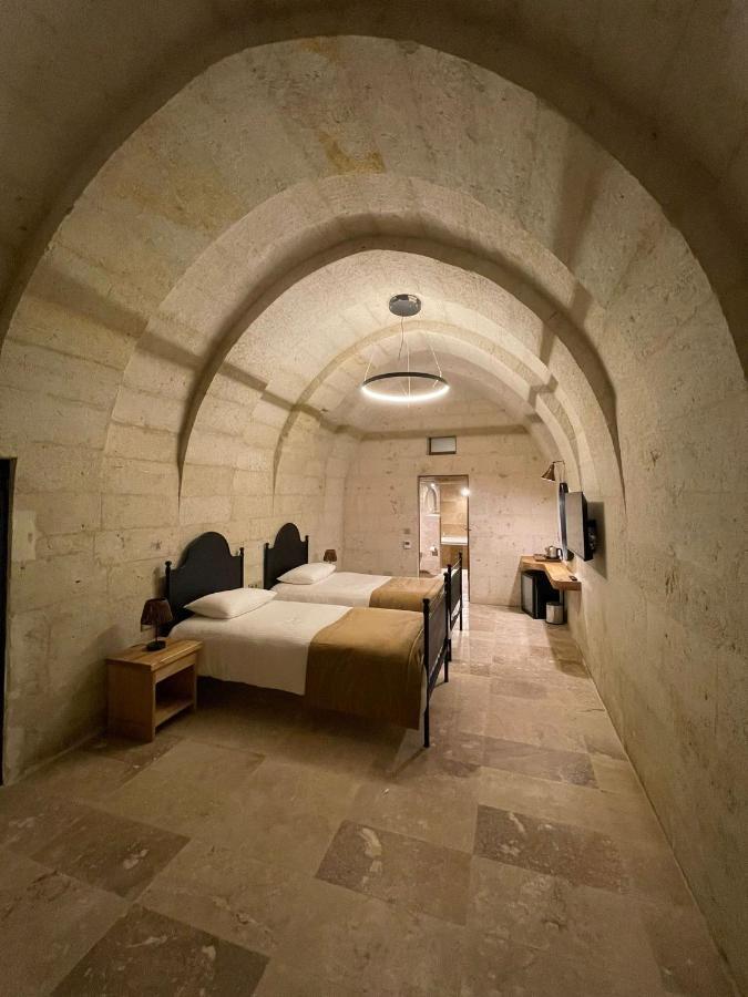 Evanthia Cave Suites Ürgüp Oda fotoğraf