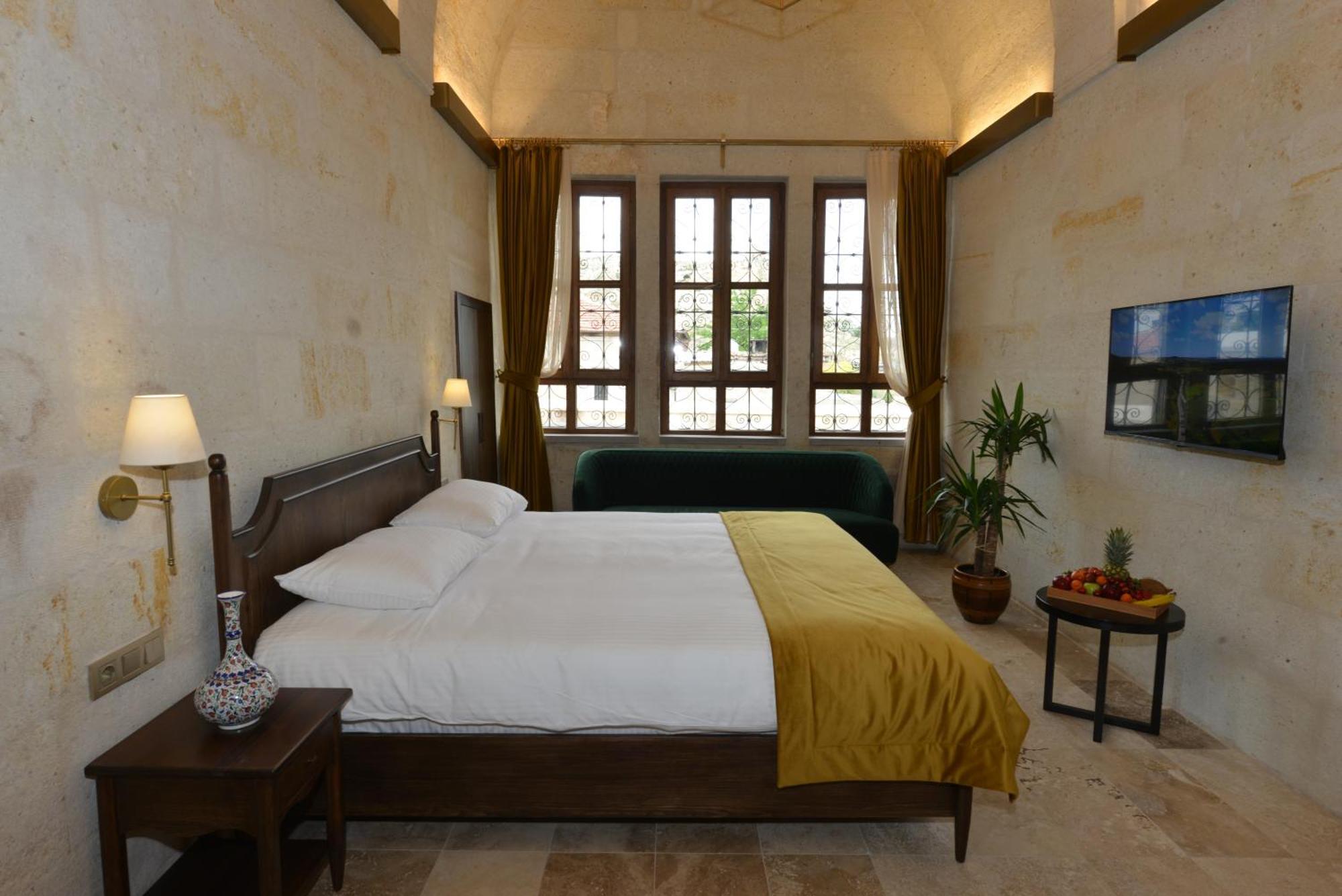 Evanthia Cave Suites Ürgüp Oda fotoğraf