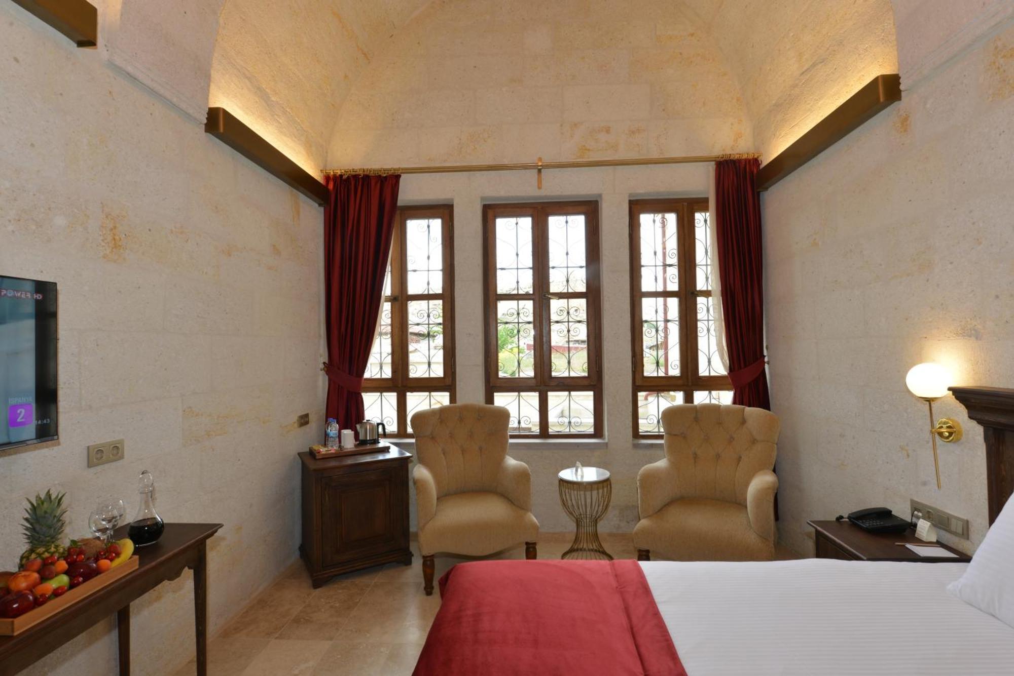 Evanthia Cave Suites Ürgüp Oda fotoğraf