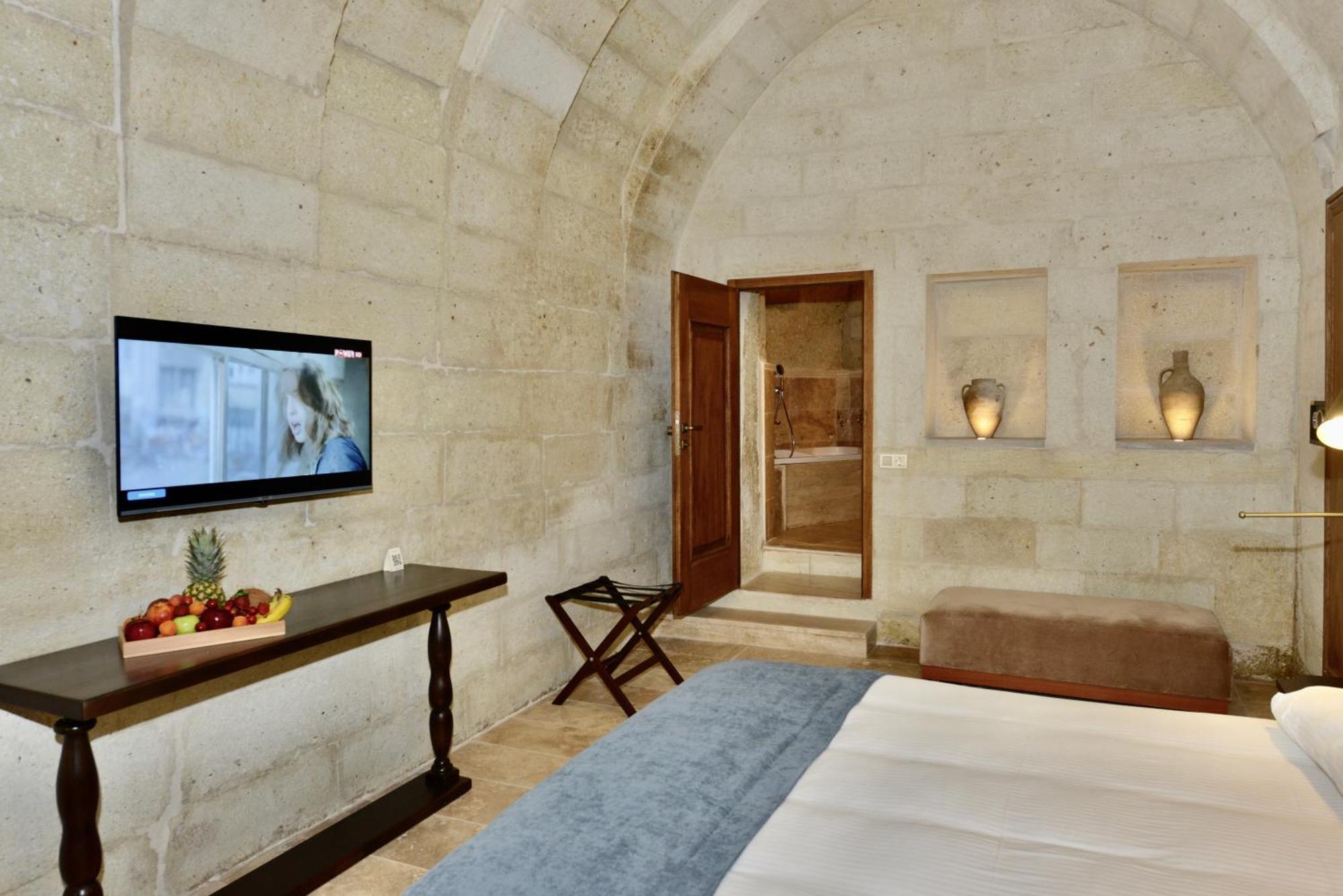 Evanthia Cave Suites Ürgüp Oda fotoğraf